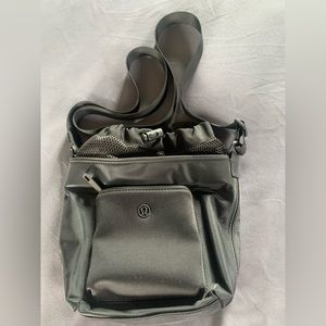 Lululemon Drawcord Top Crossbody Bag - Black